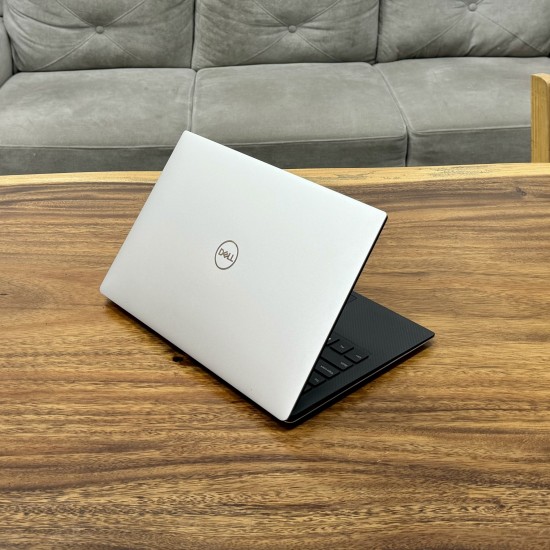 Dell Xps 9380  - i7 8565u , 16G , Ssd 256G , 13.3in Fhd