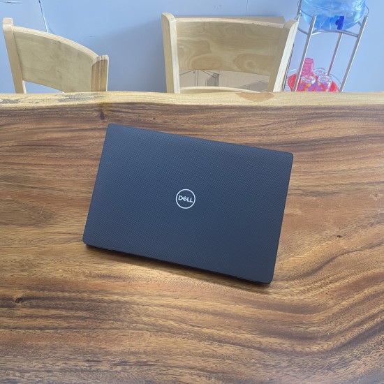 Dell E7310 - i7 10610u , 16G , Ssd 256G , 13.3in ips Fhd ( like new )