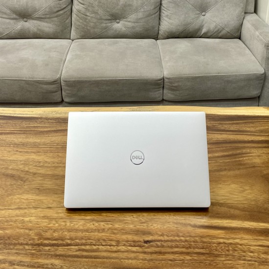 Dell Xps 7390  -  i7 10710u  , 16G , Ssd 256G ,  13.3in Fhd